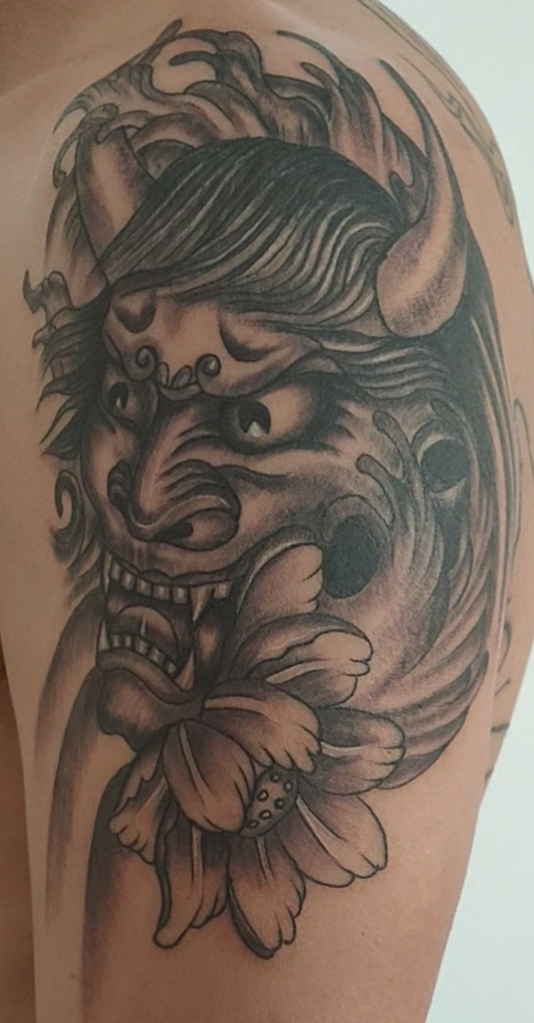 龙绣堂纹身纹绣店