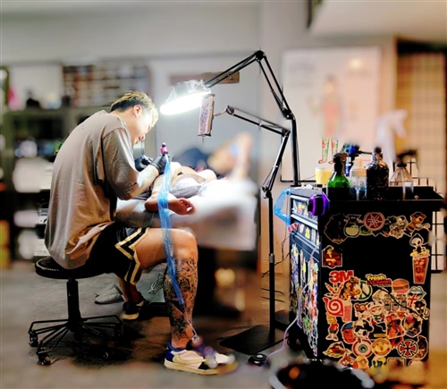 上海店，诚招优秀纹身师，大图，提成高，客户质量高