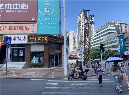 湖北招聘纹身师傅，工资可短期结算，有住房补贴