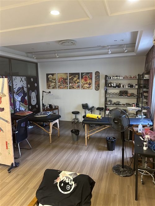 义乌商贸区100平纹身工作室转让