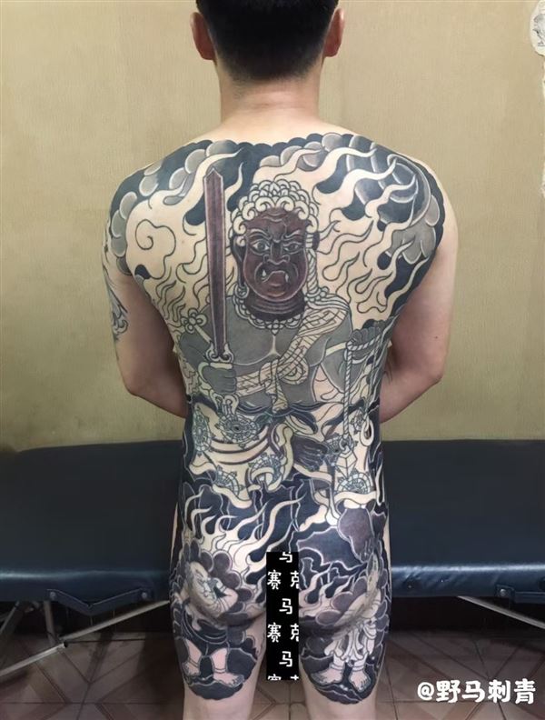 从业8年，找一个能挣钱的店子