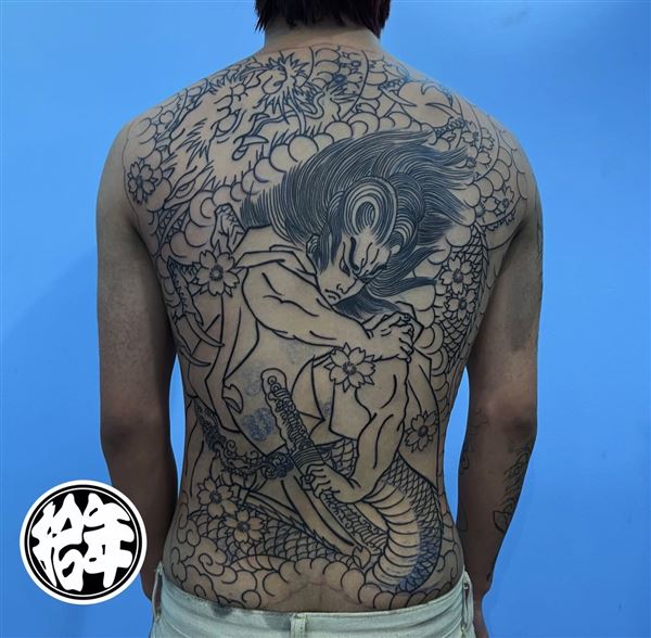 宁波招聘成手纹身师，提成4.5，月薪一万五左右