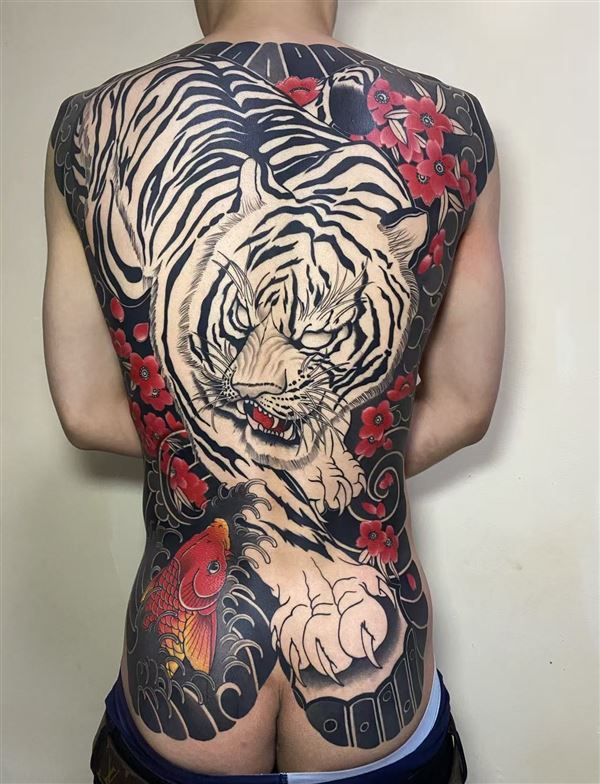 求职驻店纹身师。江苏周围省份、非偏远地区都行