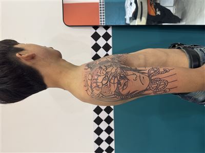 纹身师求职 有需要的老板请联系