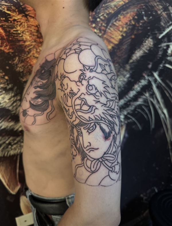 想在湖北周边城市找家跑量店