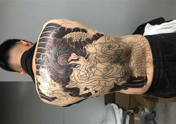 纹身师求职