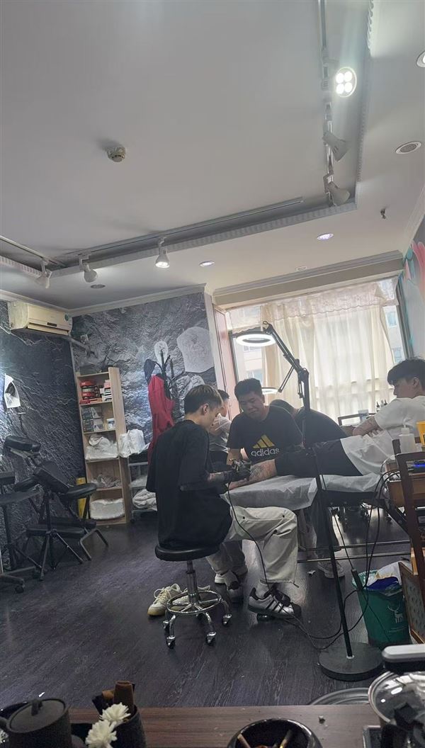 达州招聘纹身师连锁店