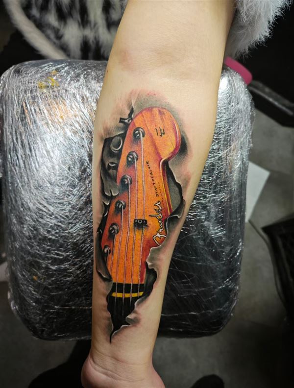 找有保底，能长期干的老店。