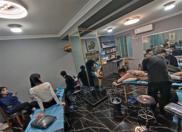 辽宁本溪招【店长】【新手师傅】【老手师傅】活多待遇好《免费住宿舍》