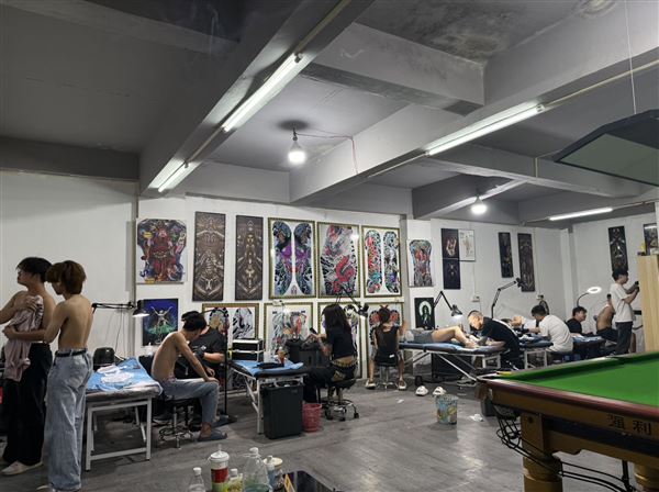 广东招聘纹身师保底1万日结不压工资