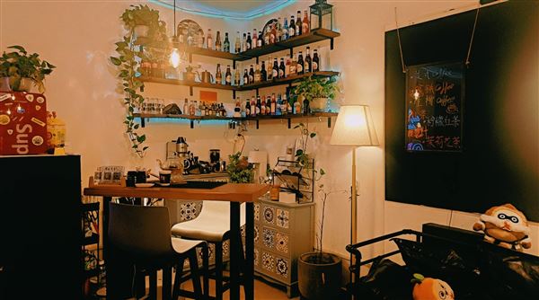 北京店铺转让,物业直签,紧邻798/望京,60平一层大开间