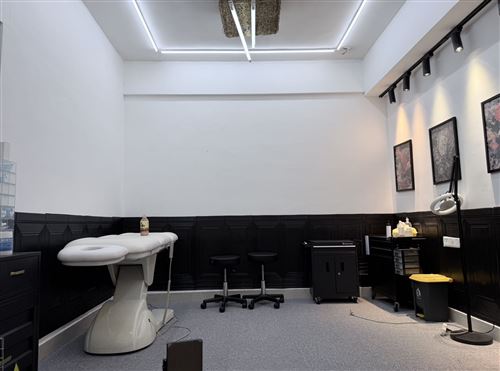 招聘一名穿孔师/一名纹身师