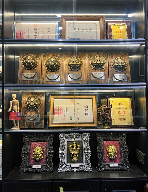 宁波招实力纹身师一名 保底1万-1万5