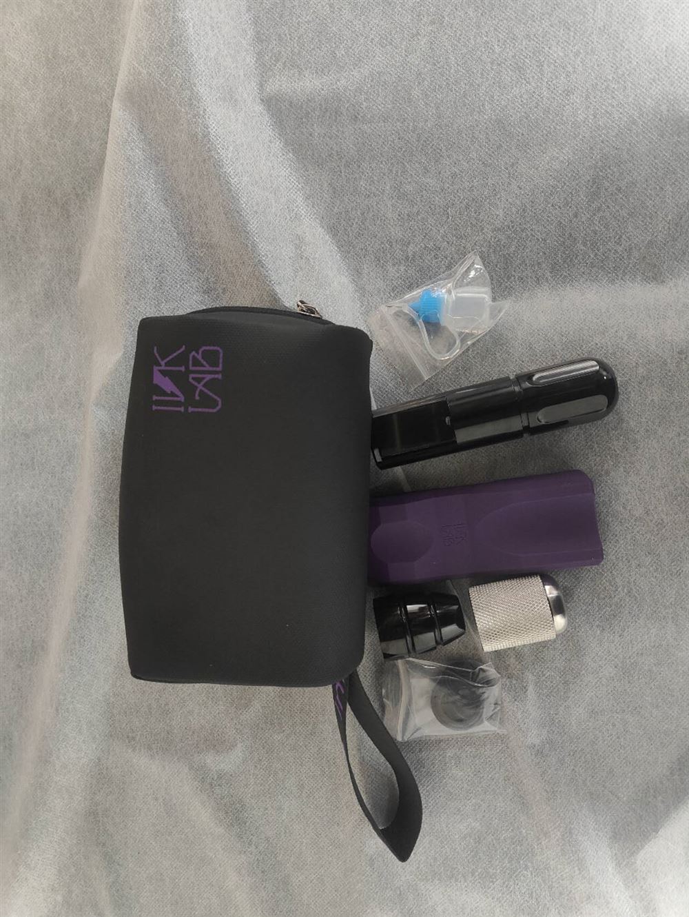 出一台托尼家的T7MAX95新   质保到十二月中旬     显示屏的膜都还在 想看细节的滴滴
