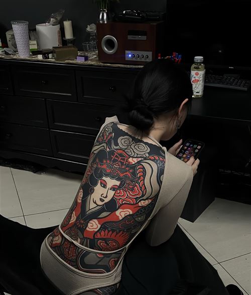 招聘纹身师