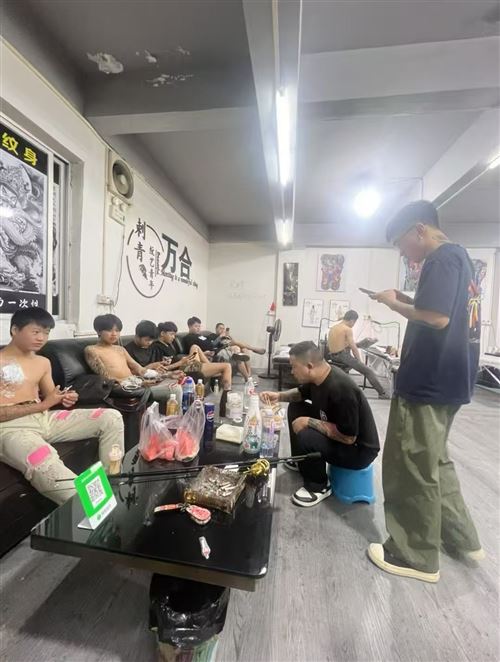 成都 广东 陕西纹身师 有保底 包住宿