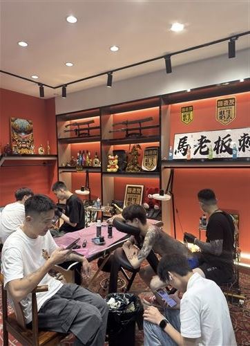 东莞招聘纹身师